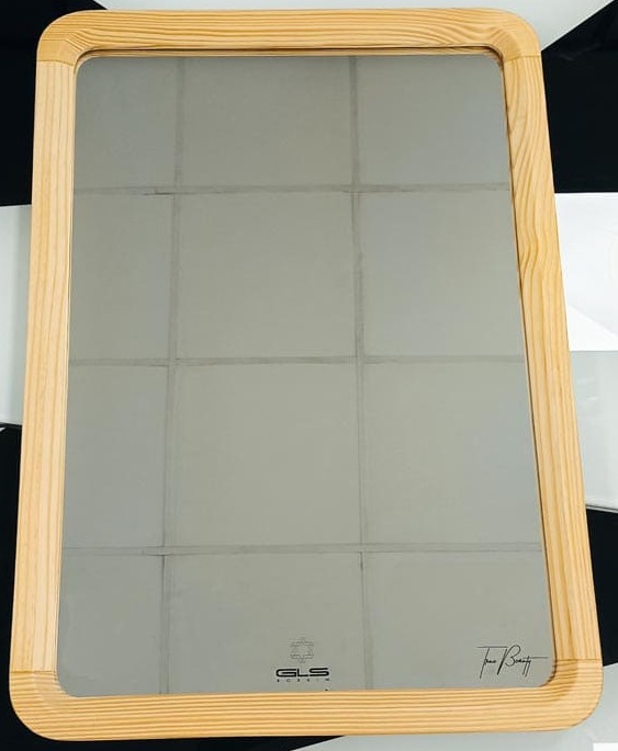 Gương Khung Gỗ GLS F46R30 (50 x 70 cm) 