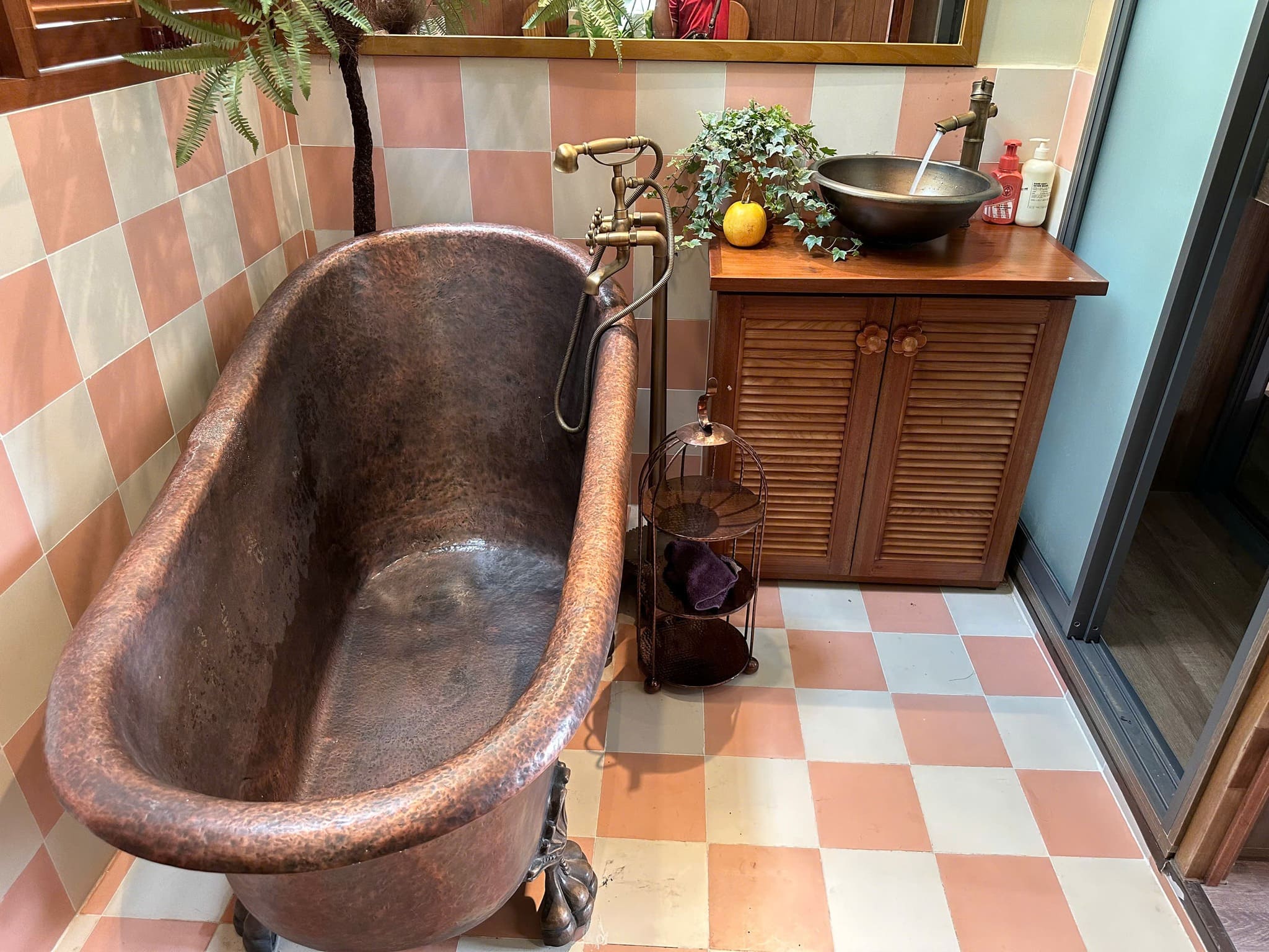 Thiết bị nhà tắm Kanly homestay tại phố cát linh 