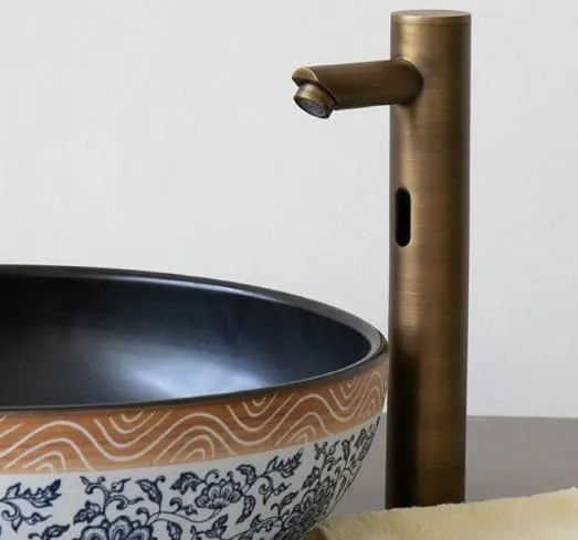 Vòi lavabo nóng lạnh bằng đồng cổ điển Kanly GCAC1 