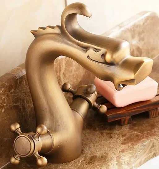 Vòi lavabo nóng lạnh bằng đồng hình đầu rồng Kanly GCV10