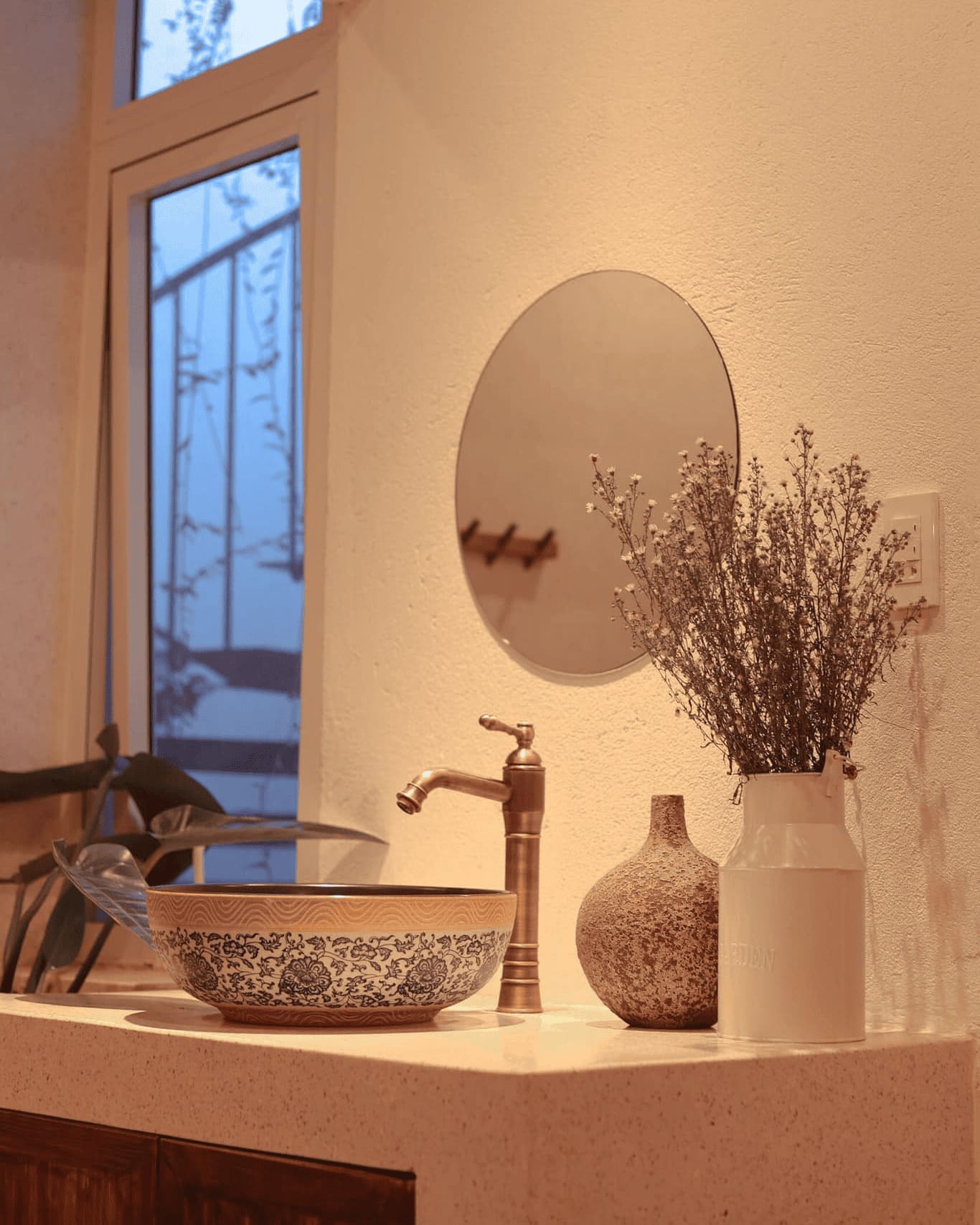 Thiết bị nhà tắm Kanly văn phòng khách sạn tại hoàng quốc việt