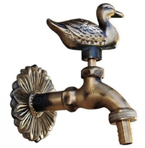 Vòi nước lạnh bằng đồng cổ gắn tường Kanly GCT02 