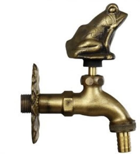 Vòi nước lạnh bằng đồng cổ gắn tường Kanly GCT02E 