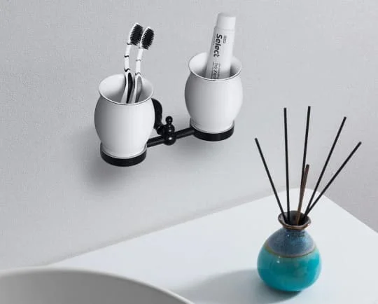 Giá để cốc đôi bằng đồng màu đen Kanly GCK08B