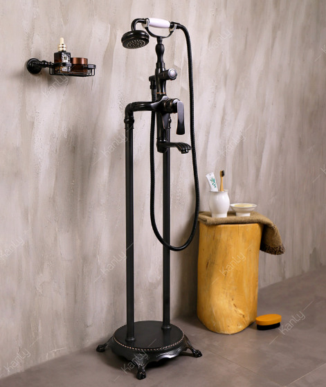 Sen bồn tắm nóng lạnh đặt sàn bằng đồng màu đen Kanly GCS09B