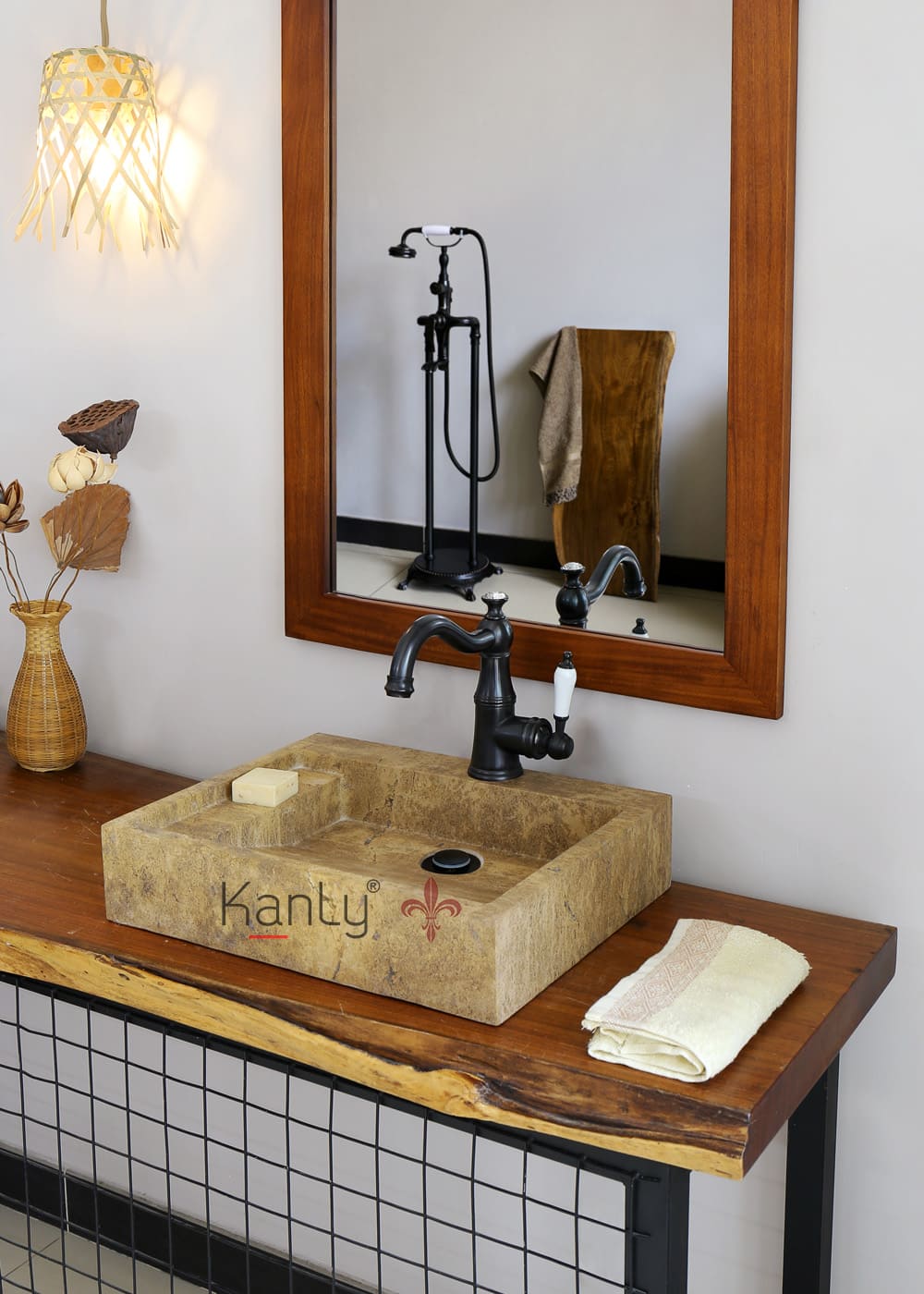 Thiết bị nhà tắm Kanly nhà phố tại các khu vực Văn Điển và Tả Thanh Oai.