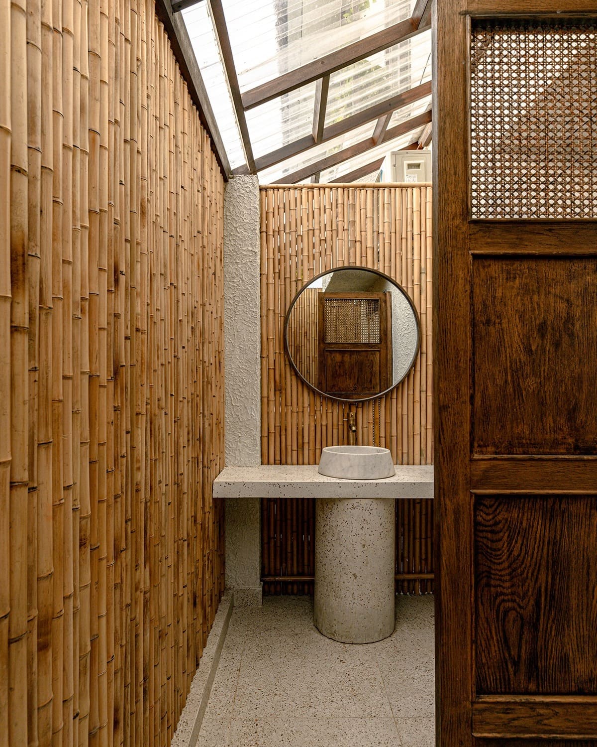 Chậu đá kanly tại homestay quốc oai