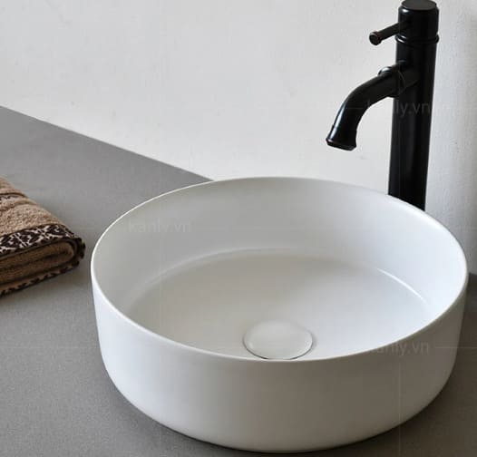 Chậu lavabo đặt bàn sứ tròn màu trắng Kanly SU523 