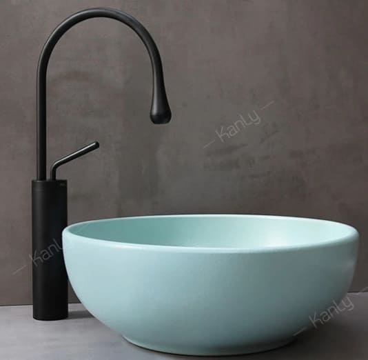 Vòi lavabo nóng lạnh màu đen thân cao Kanly GCC21B 