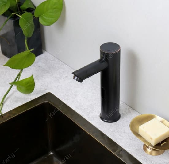 Vòi lavabo cảm ứng bằng đồng Kanly GCVC1B 