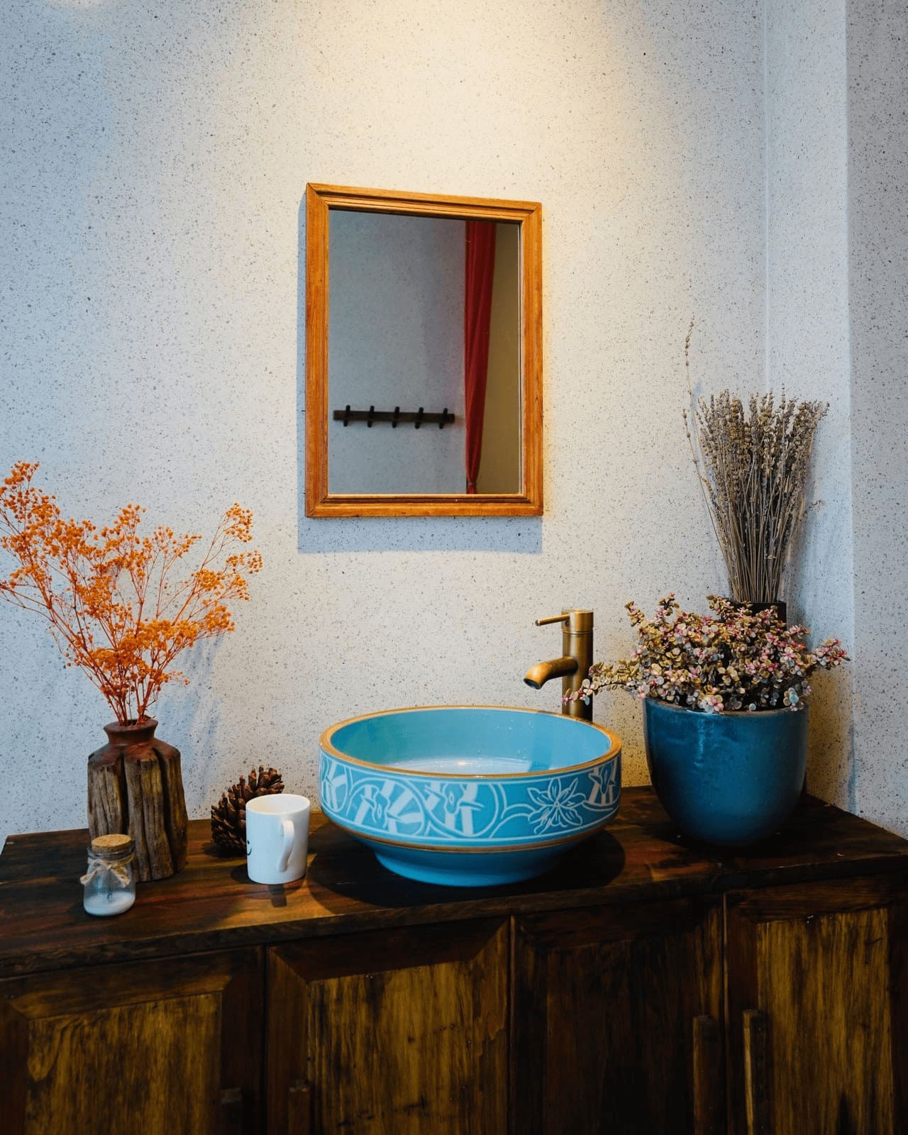 Gương soi Kanly tại khách sạn, homestay tại khu vực Văn Hoàng và Chuyên Mỹ