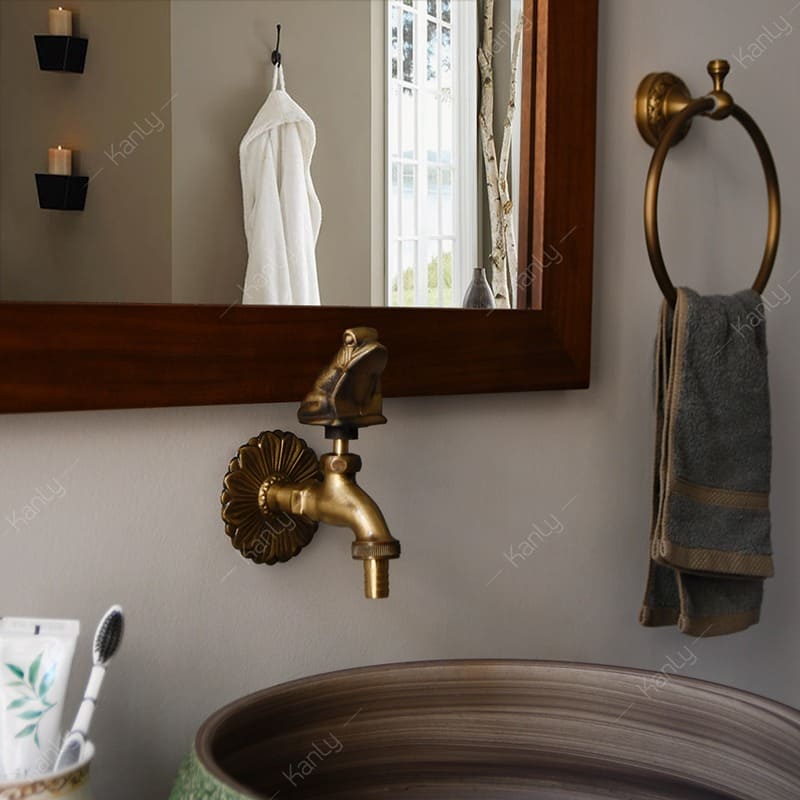 Vòng treo khăn bằng đồng kanly tại khu vực nhà dân ứng hòa