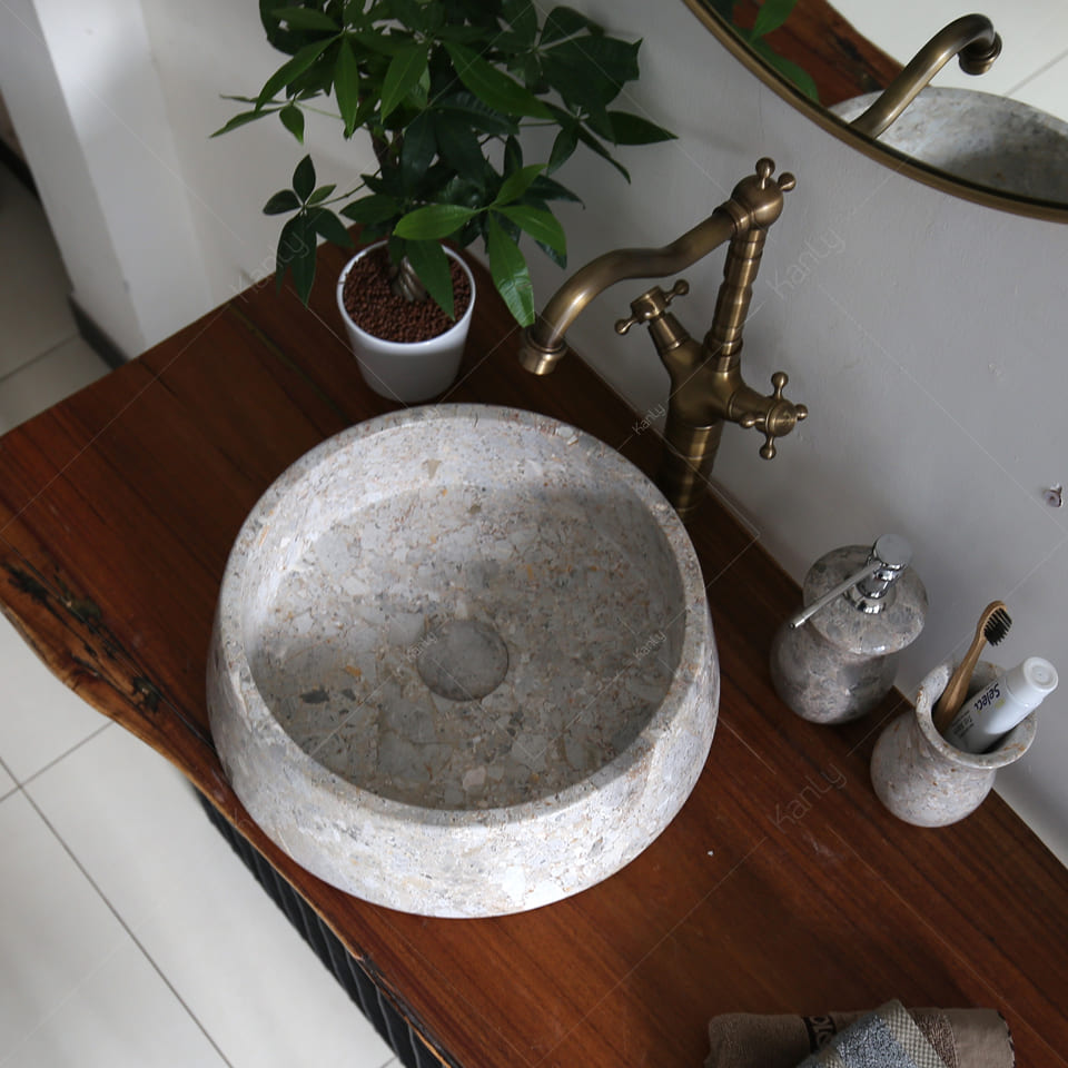 Phụ kiện đá Kanly tại homestay resort khu vực thanh đà tam hiệp