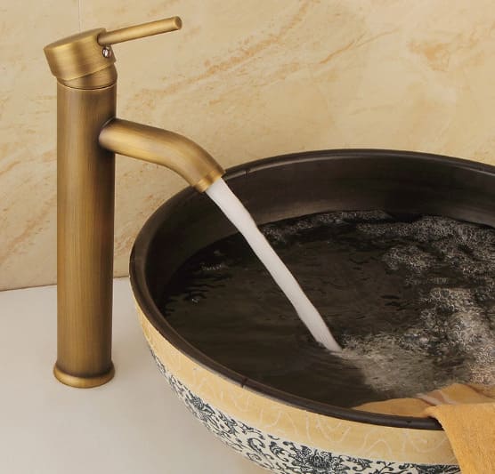 Vòi chậu nóng lạnh đồng thau Haduvico VR008