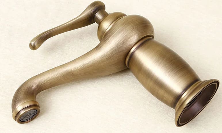 Vòi chậu nóng lạnh đồng thau Haduvico VR025