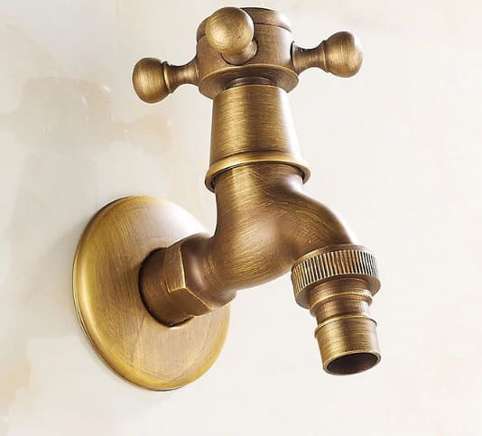 Vòi nước lạnh bằng đồng gắn tường haduvico VR029