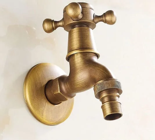 Vòi nước lạnh bằng đồng gắn tường haduvico VR029