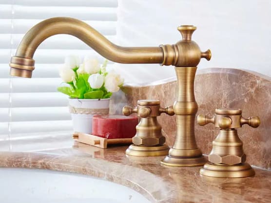 Vòi chậu nóng lạnh 3 lỗ đồng thau Haduvico VR034