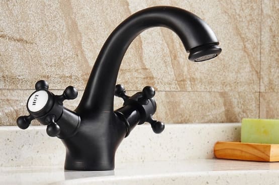 Vòi chậu nóng lạnh đồng thau màu đen Haduvico VR059