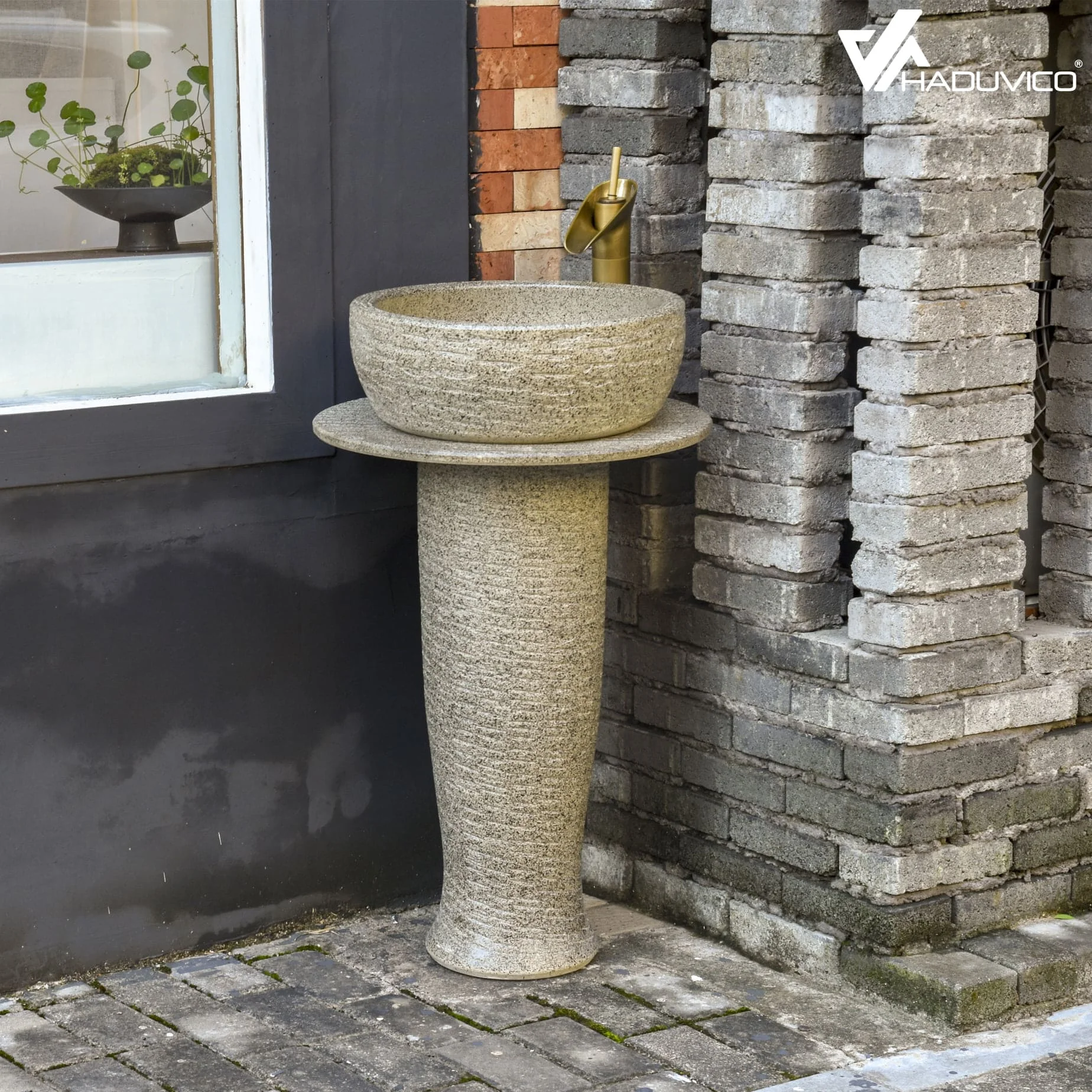 Thiết bị nhà tắm Haduvico tại biệt thự khu vực kim mã 