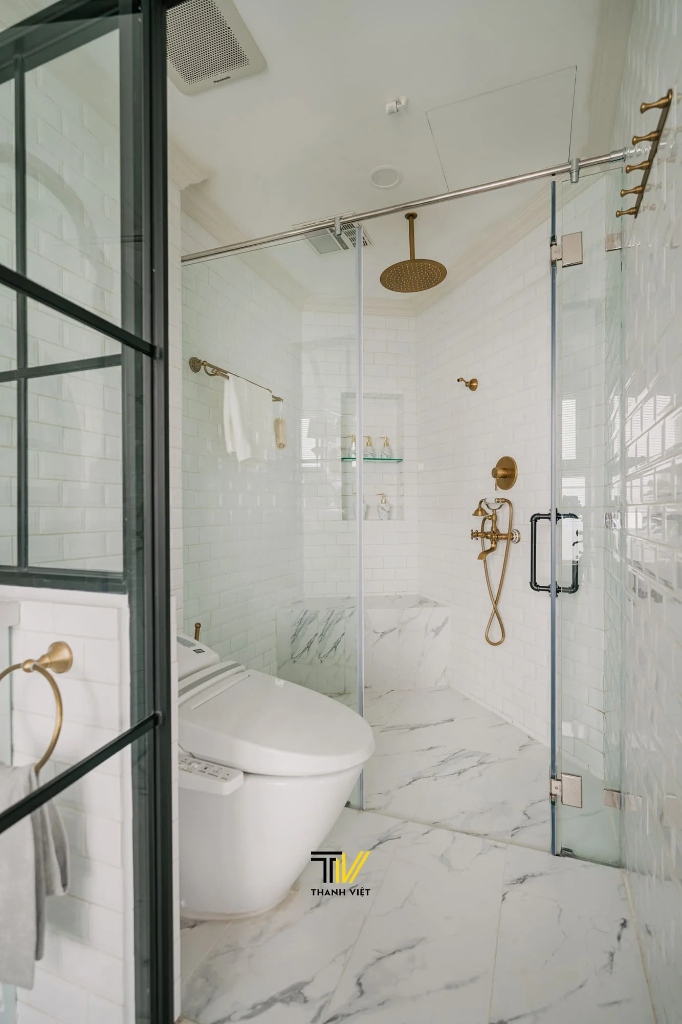 Sen tắm âm tường Haduvico tại căn hộ cao cấp tại các chung cư Times City, Sun Grand City Ancora