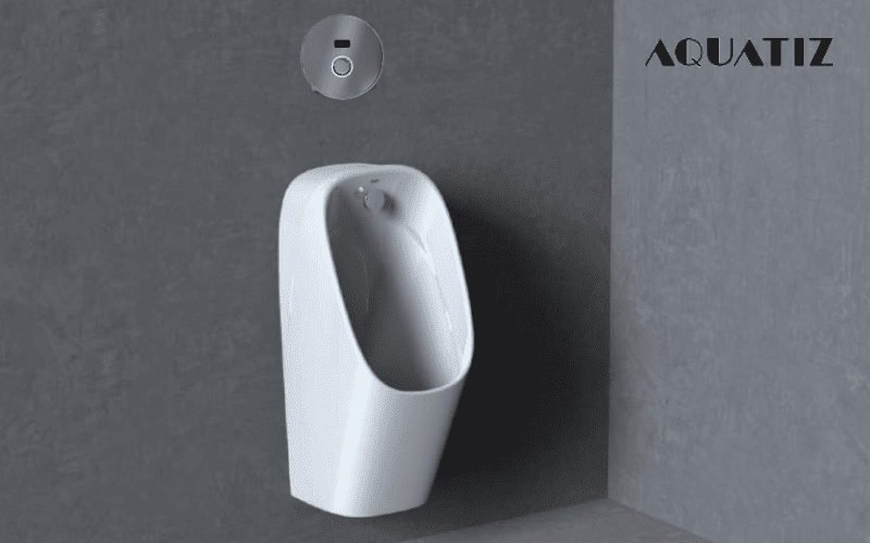 Bồn tiểu dùng cảm ứng âm tường đen Aquatiz D32001