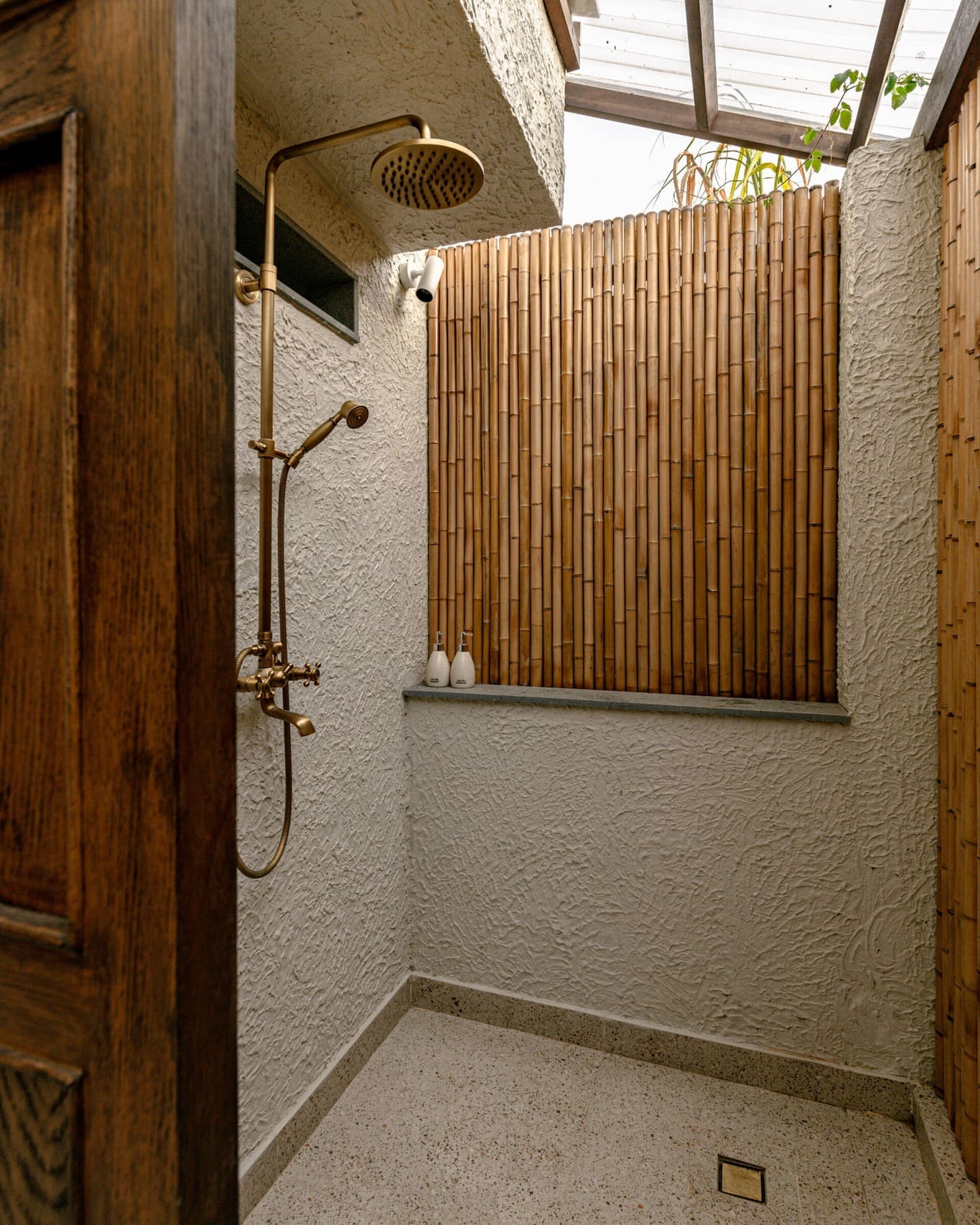 Thiết bị nhà tắm Haduvico tại homestay khu vực ngọc liệp, yên sơn