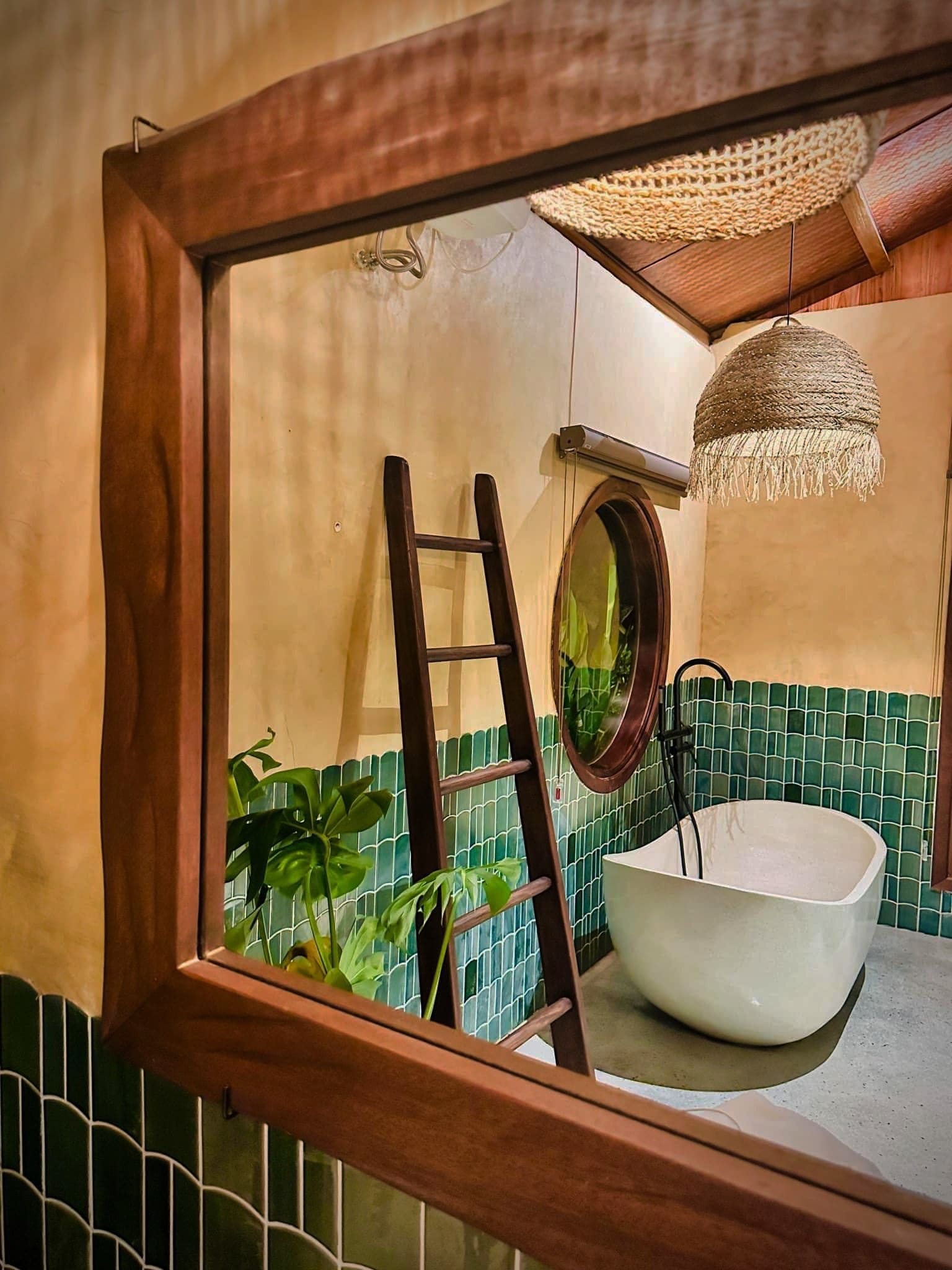 Sen bồn tắm Haduvico tại Nhà phố, biệt thự tại thị trấn Phú Xuyên