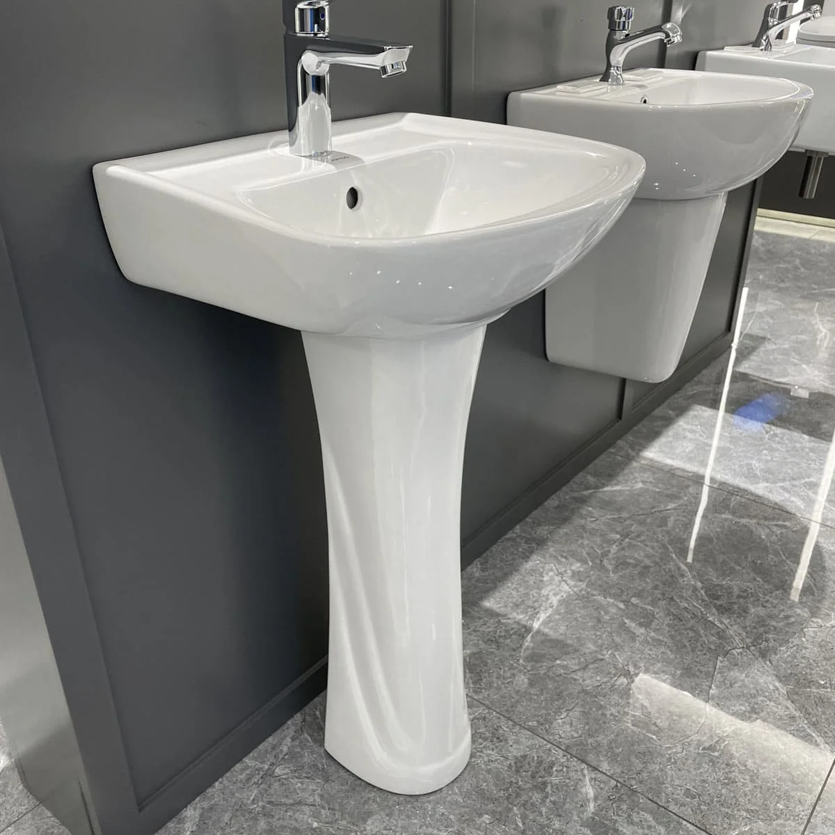 Chậu Lavabo Treo Tường JOMOO 12803-1/11P-I011