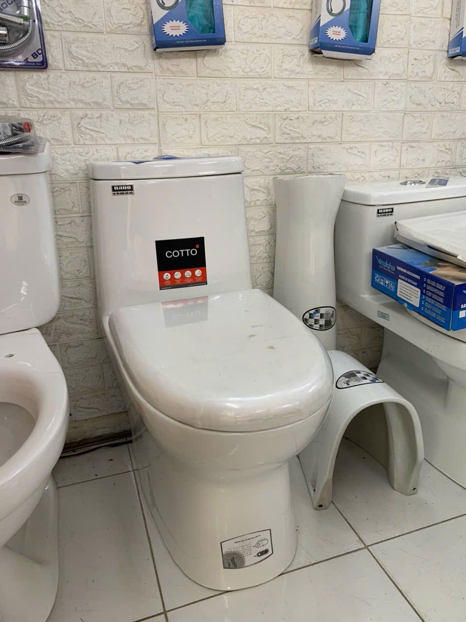 Bệt 1 khối xả xoáy tâm thoát xả 27cm