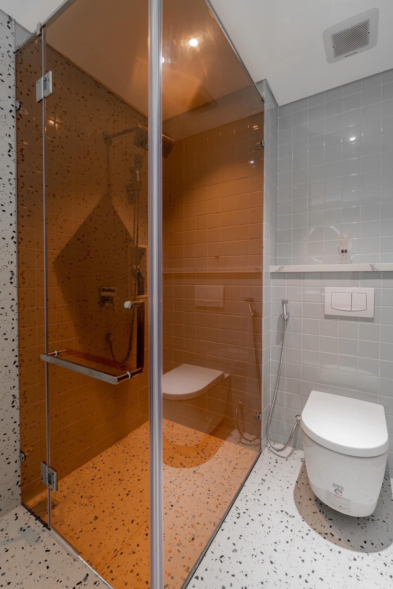 Thiết bị vệ sinh TOTO tại biệt thự ven hồ Tây, khu Quảng An, Nhật Tân.