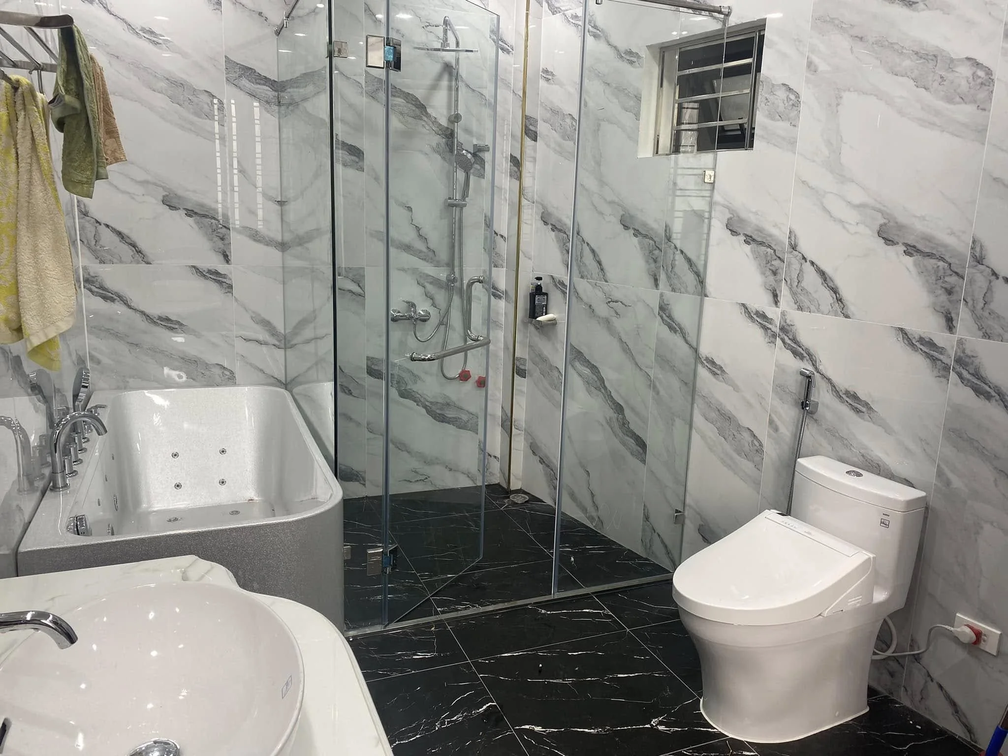 Thiết bị vệ sinh TOTO tại biệt thự tại xã Đại Nghĩa, Viên An, Mỹ Thành.