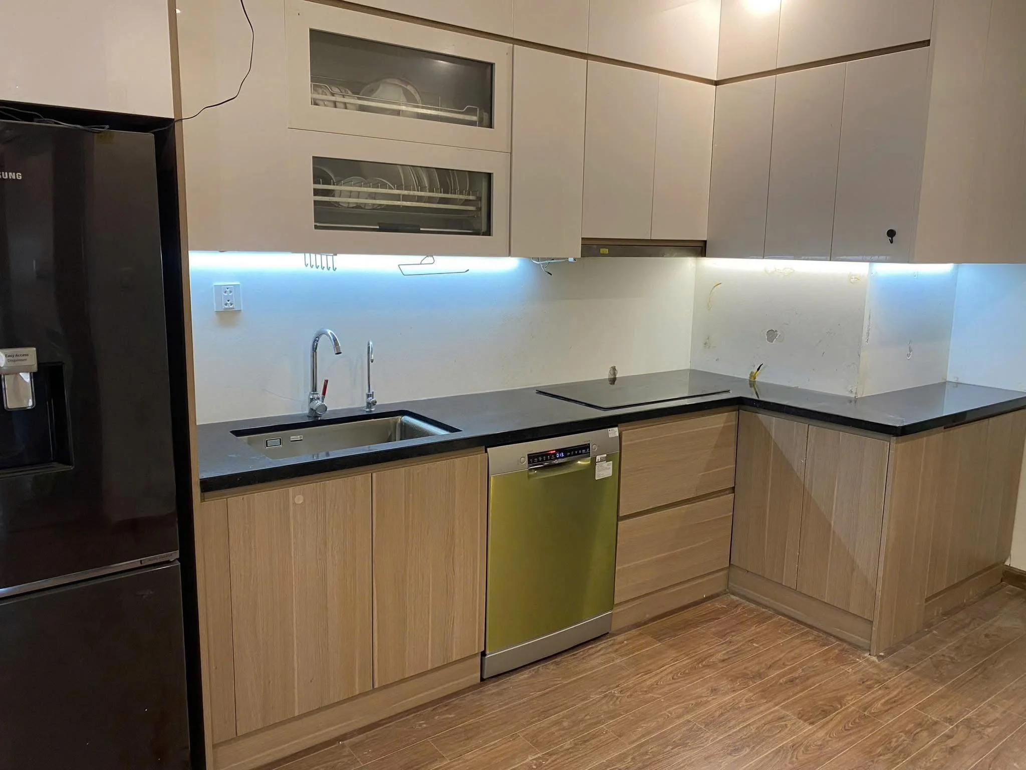 Vòi rửa bát Miken tại nhà dân khu vực Bồ Đề Long Biên 
