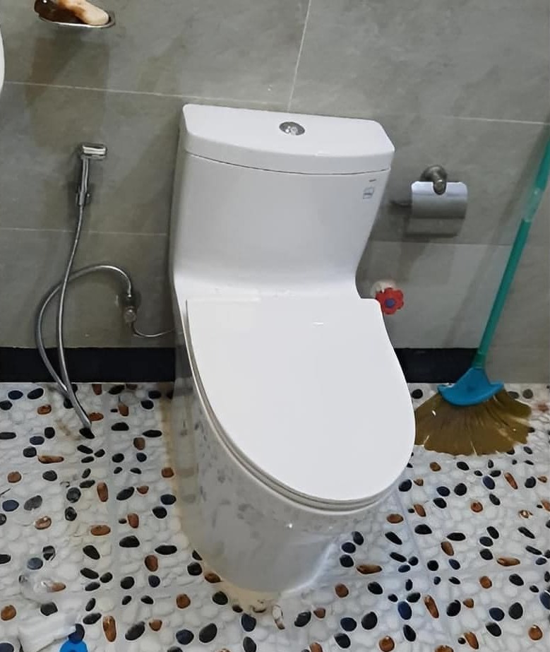 Thiết bị vệ sinh Miken tại hộ nhà dân Phường Liên Mạc