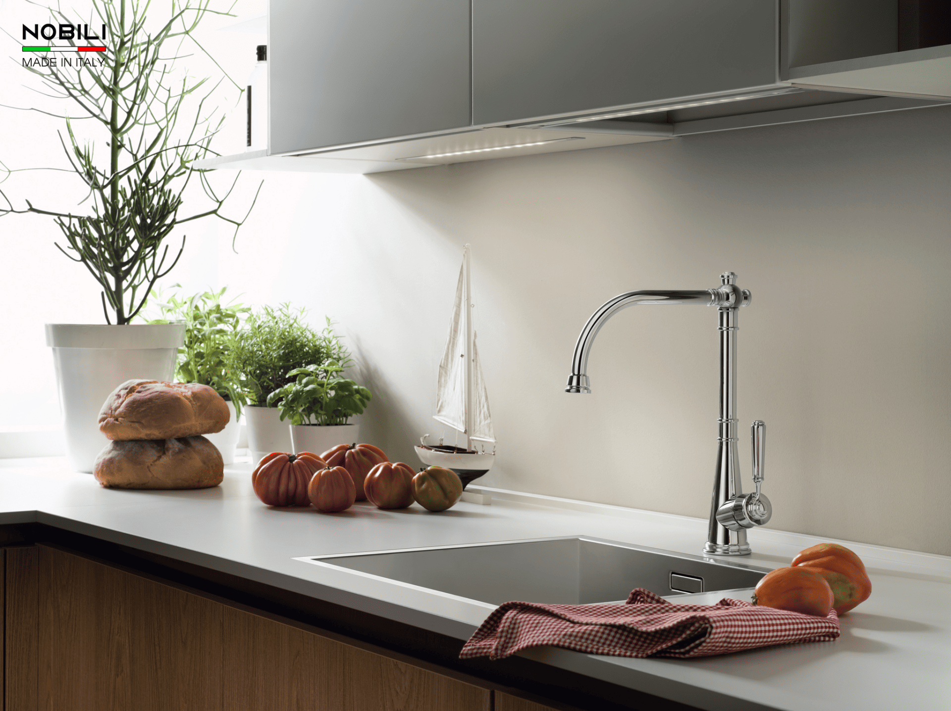 Vòi rửa chén Nobili NB254 tân cổ điển