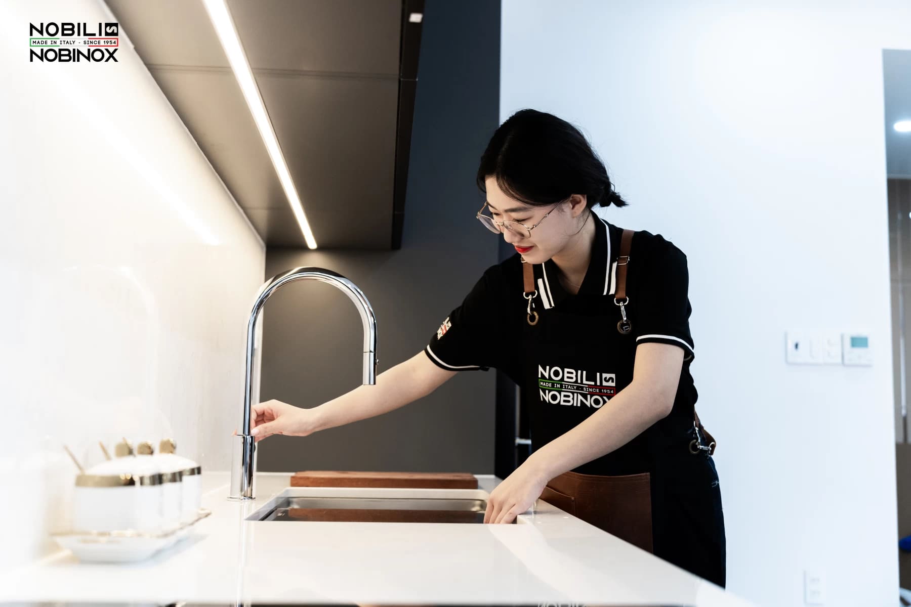 Vòi rửa chén dây rút Nobili NB205