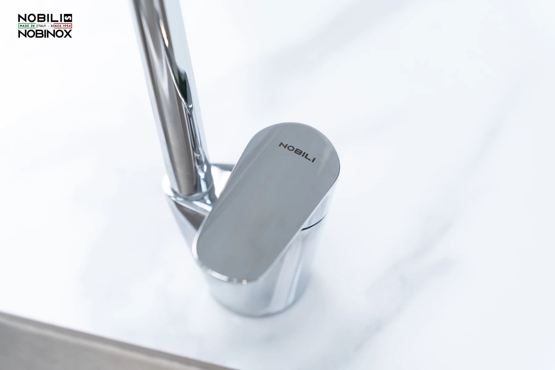 Vòi rửa chén bát Ý rút dây Nobili NB188