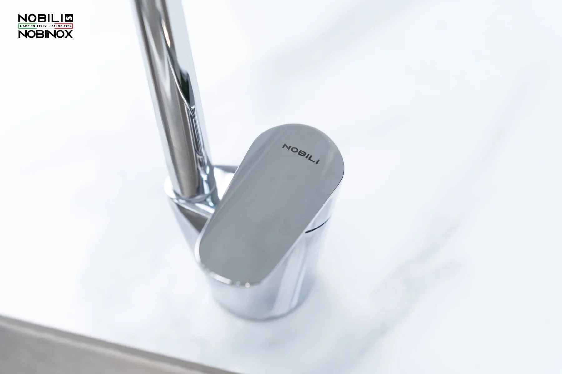 Vòi rửa chén bát Ý rút dây Nobili NB188