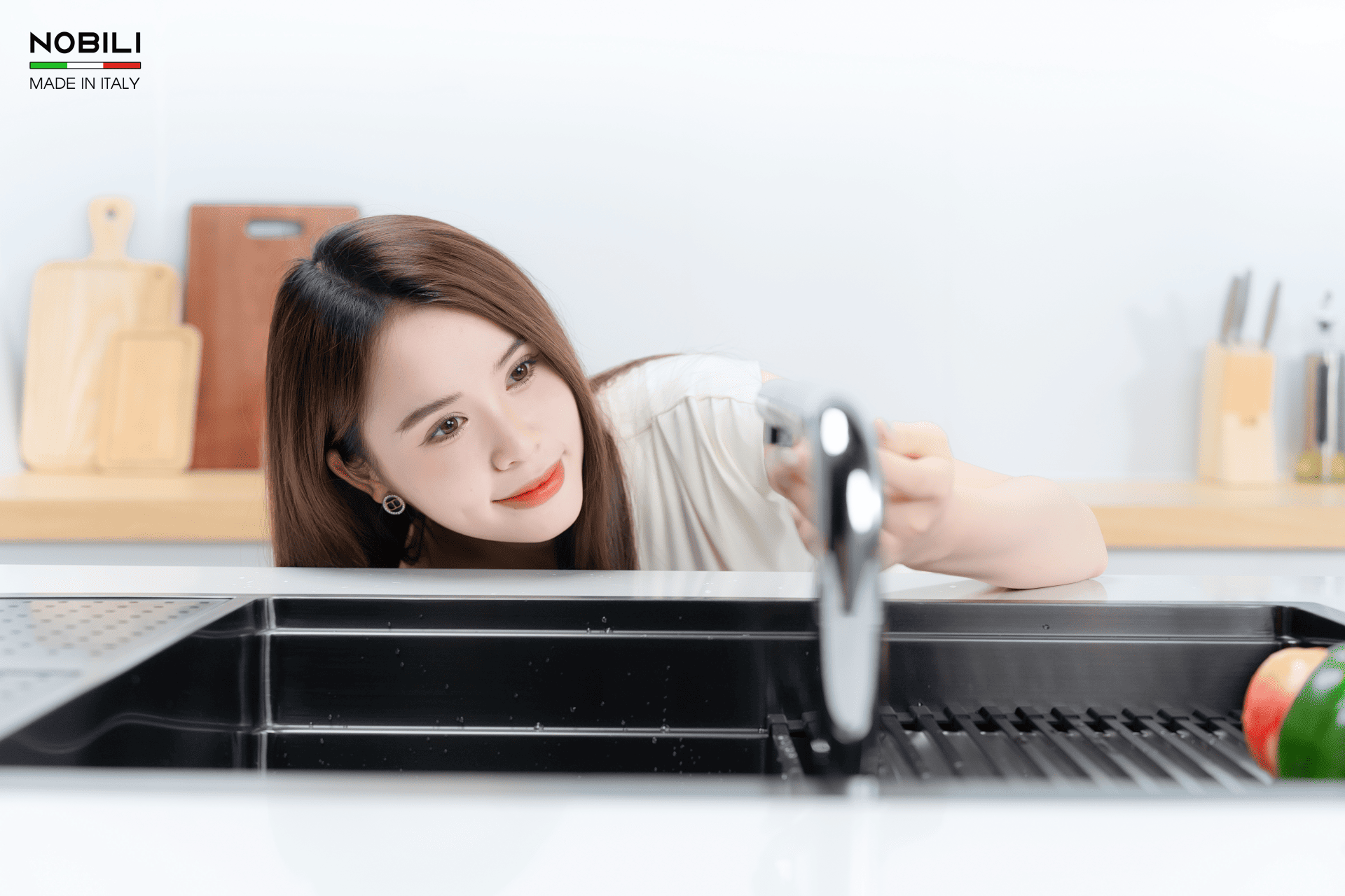 Vòi rửa bát chén Nobili NB242 dây rút Italy