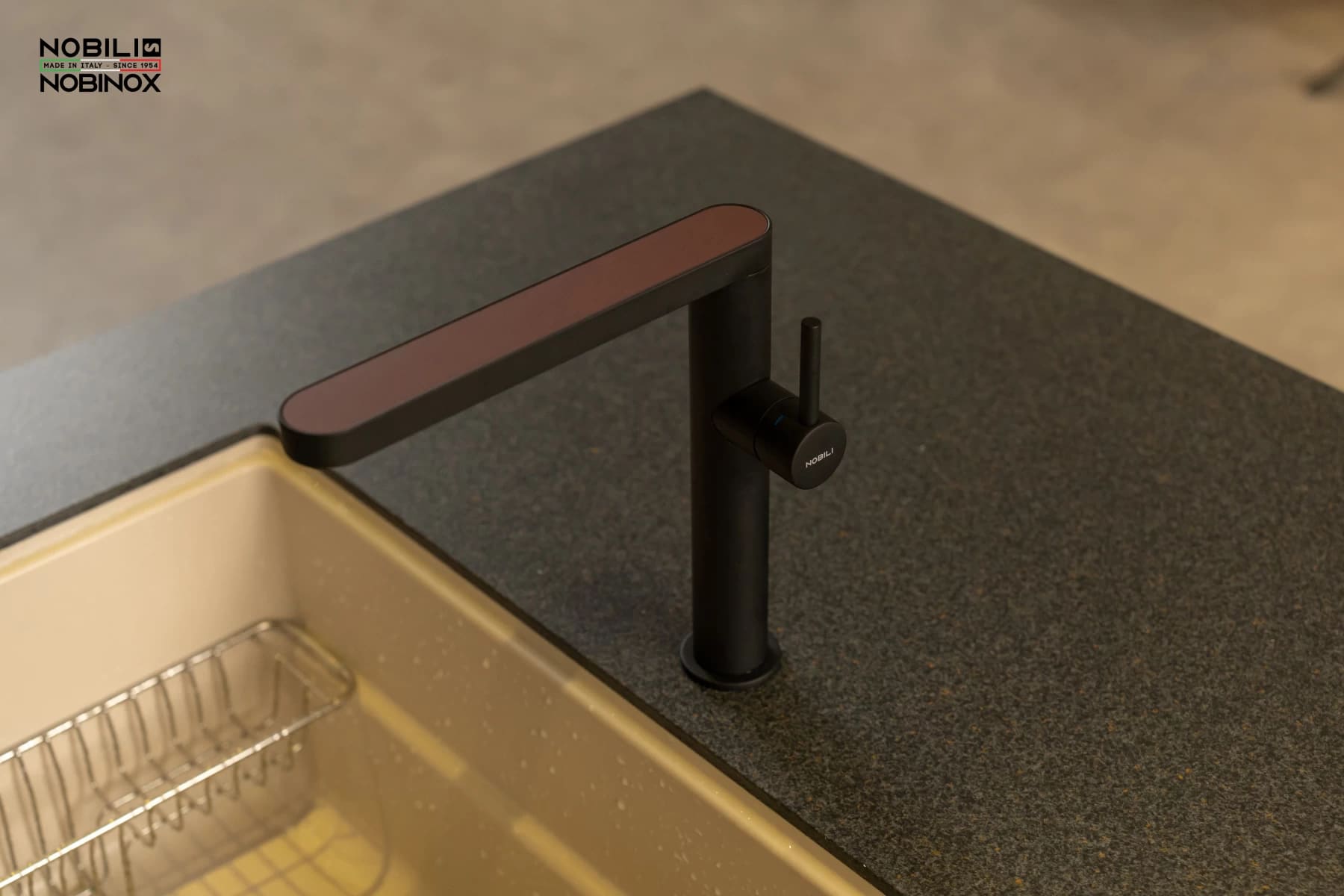 Vòi bếp nóng lạnh Italy Nobili NB218B