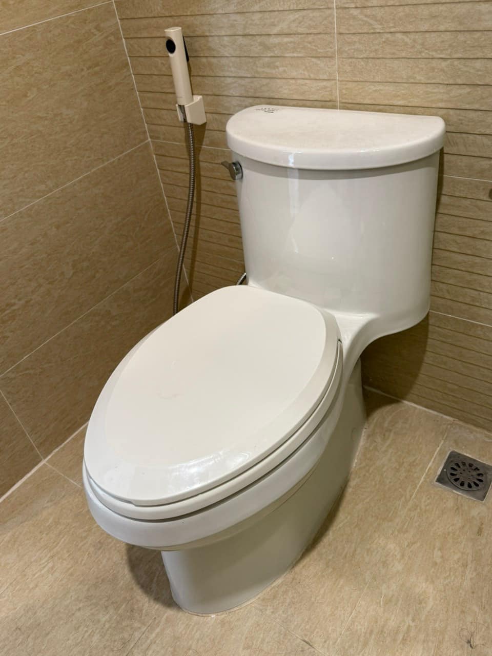 Vòi xịt vệ sinh Miken tại Xuân Thu