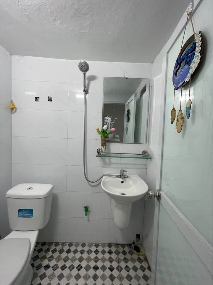 Thiết bị vệ sinh Caesar tại nhà phố Nguyễn Chí Thanh 