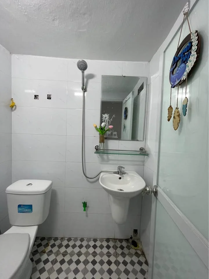 Thiết bị vệ sinh Caesar tại nhà phố Nguyễn Chí Thanh 