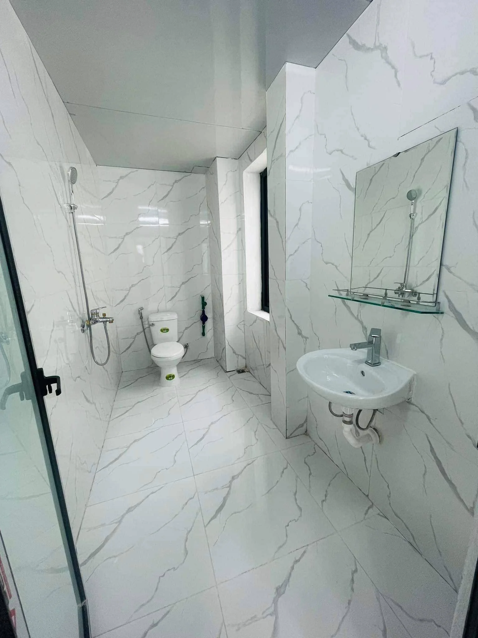Sen tắm Caesar tại chung cư Eco Green 