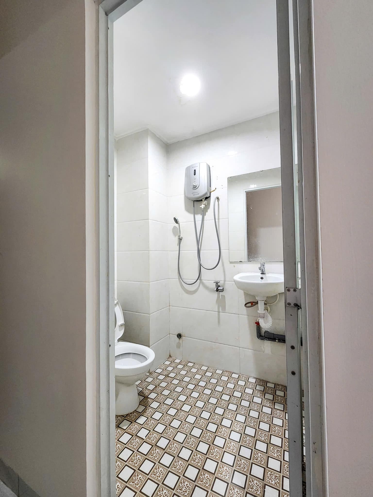 Sen tắm Caesar tại nhà trọ sinh viên xã Phúc Tiến