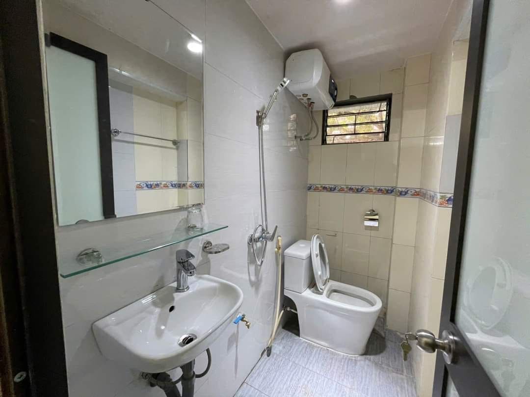 Thiết bị vệ sinh Caesar tại Homestay tại Hương Sơn 