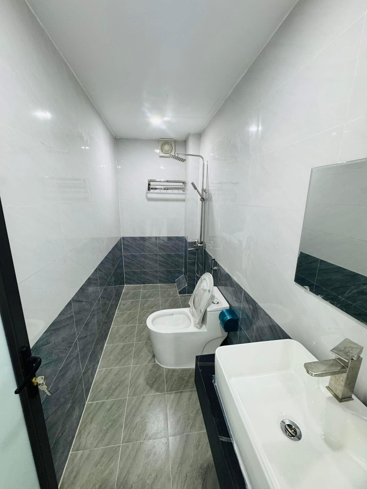 Thiết bị vệ sinh Caesar tại Homestay ku Vân Nội Đông Anh 