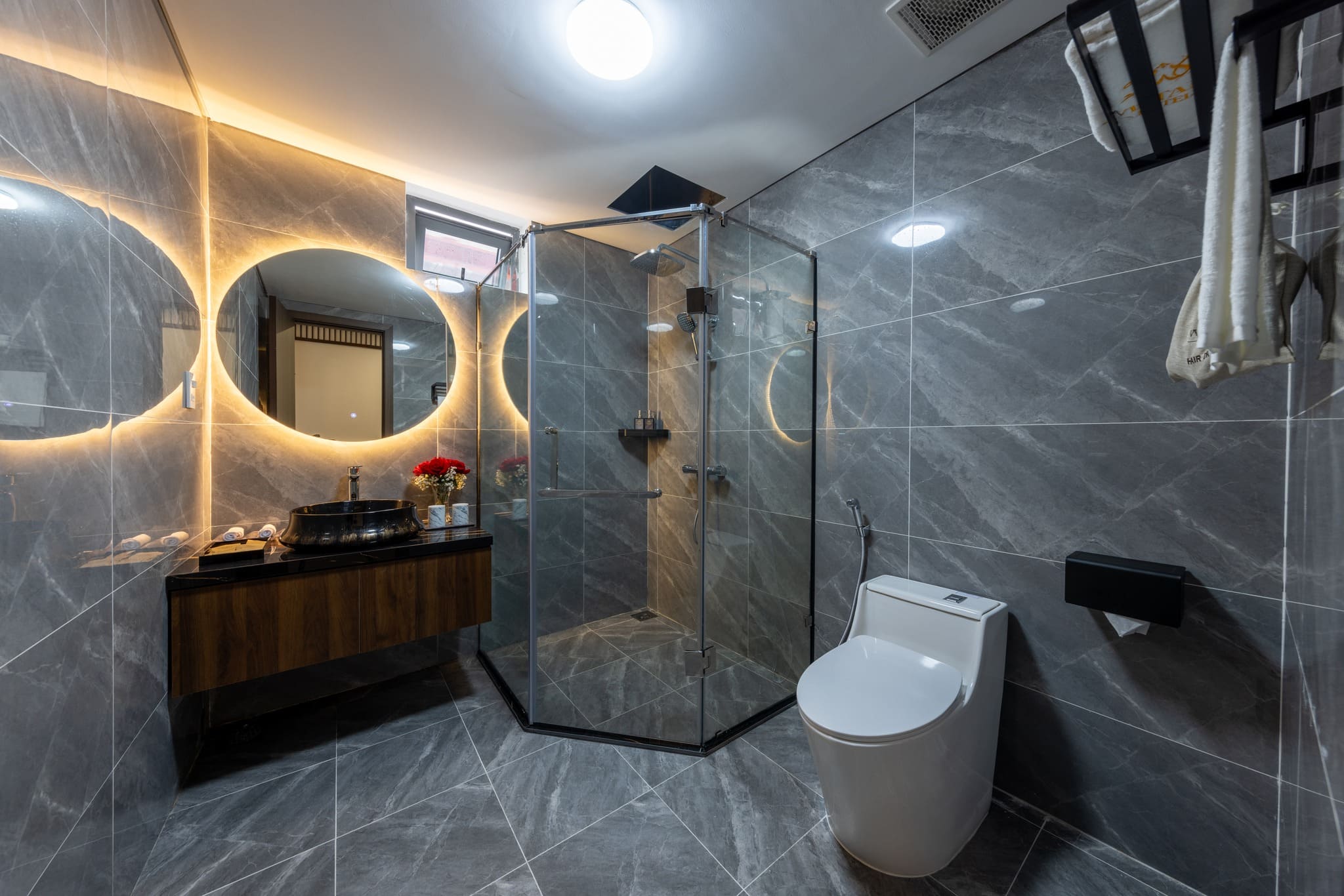 Thiết bị Mediclinic tại khách sạn khu vực Hoàng Cầu 