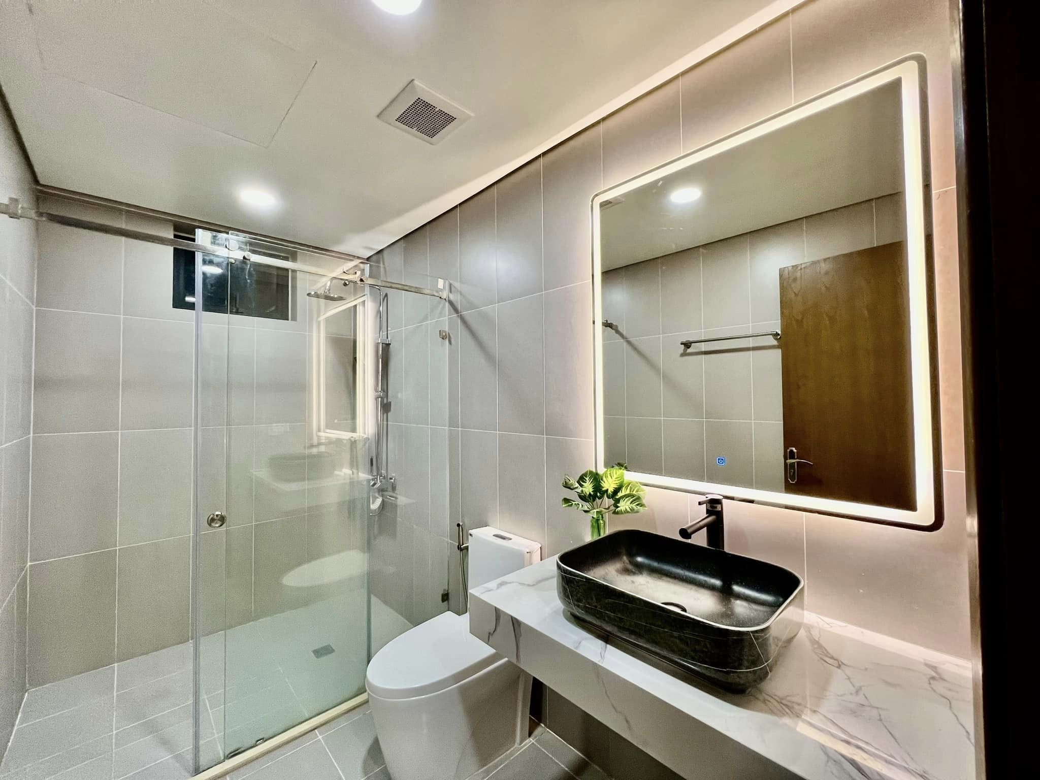 Gold Season Nguyễn Tuân sử dụng thiết bị Mediclinic