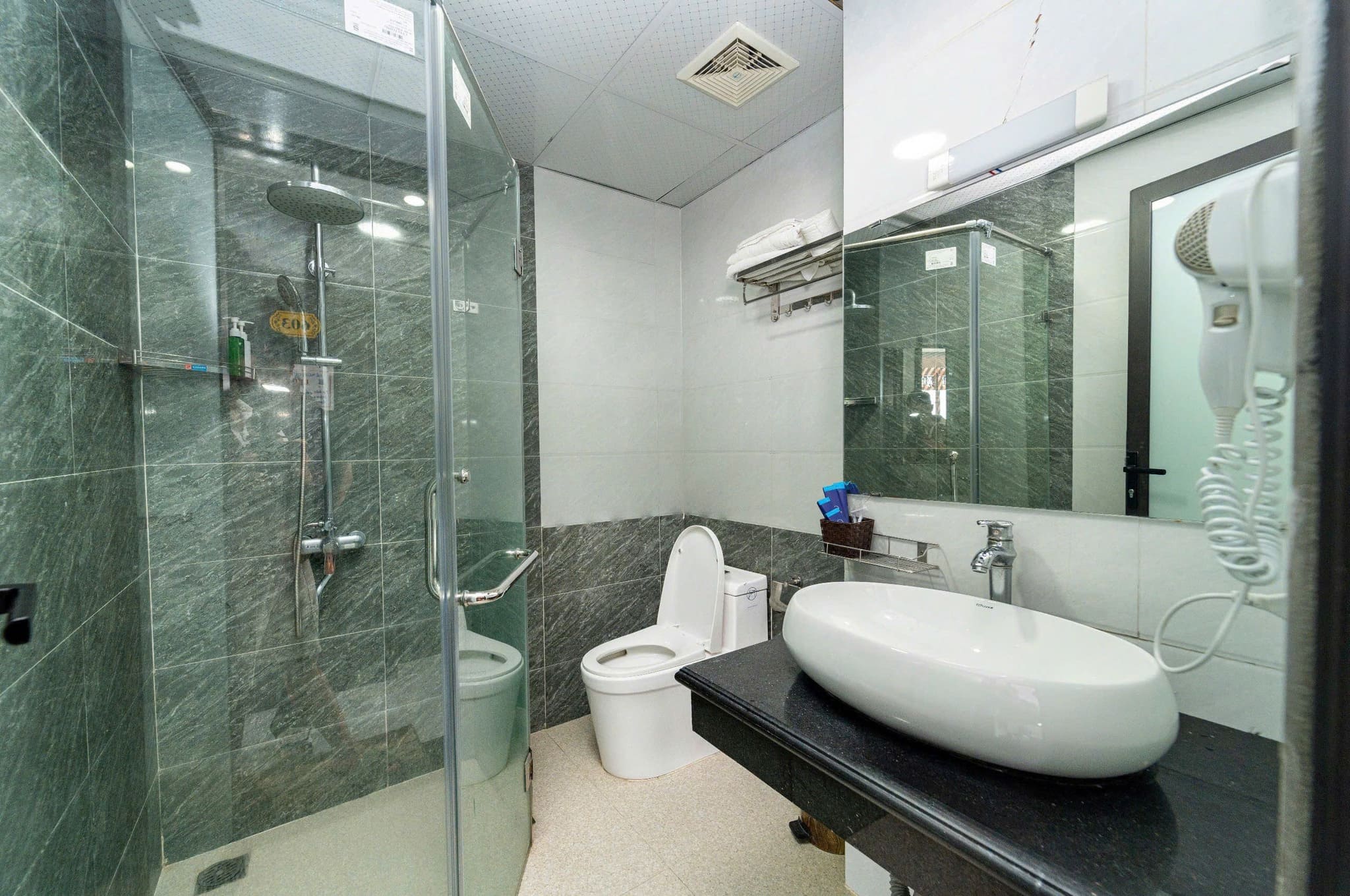 Căn hộ KĐT Tây Nam Linh Đàm sử dụng thiết bị vệ sinh Mediclinic 